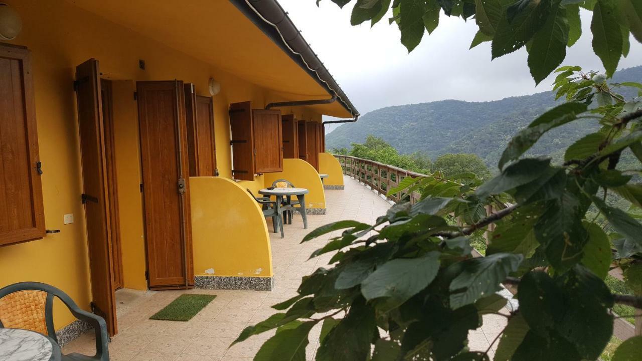 La Vallata Villa Rovieto ภายนอก รูปภาพ